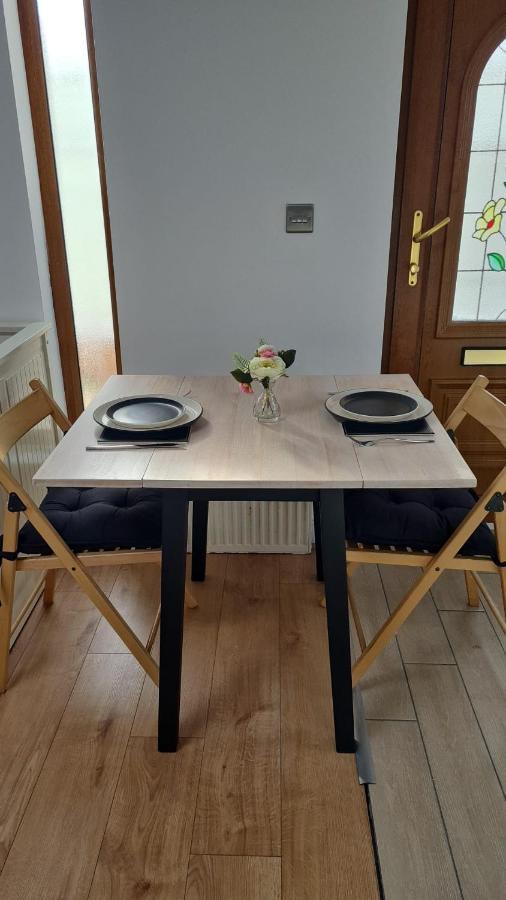 Canterbury Romantic Modern Home Goodnestone  エクステリア 写真