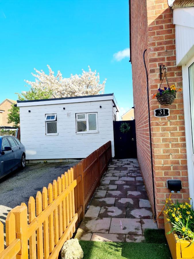 Canterbury Romantic Modern Home Goodnestone  エクステリア 写真