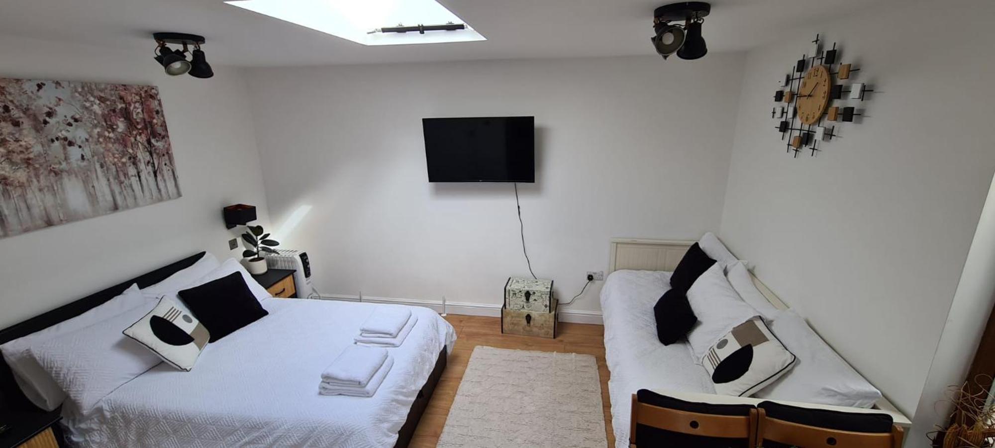 Canterbury Romantic Modern Home Goodnestone  部屋 写真