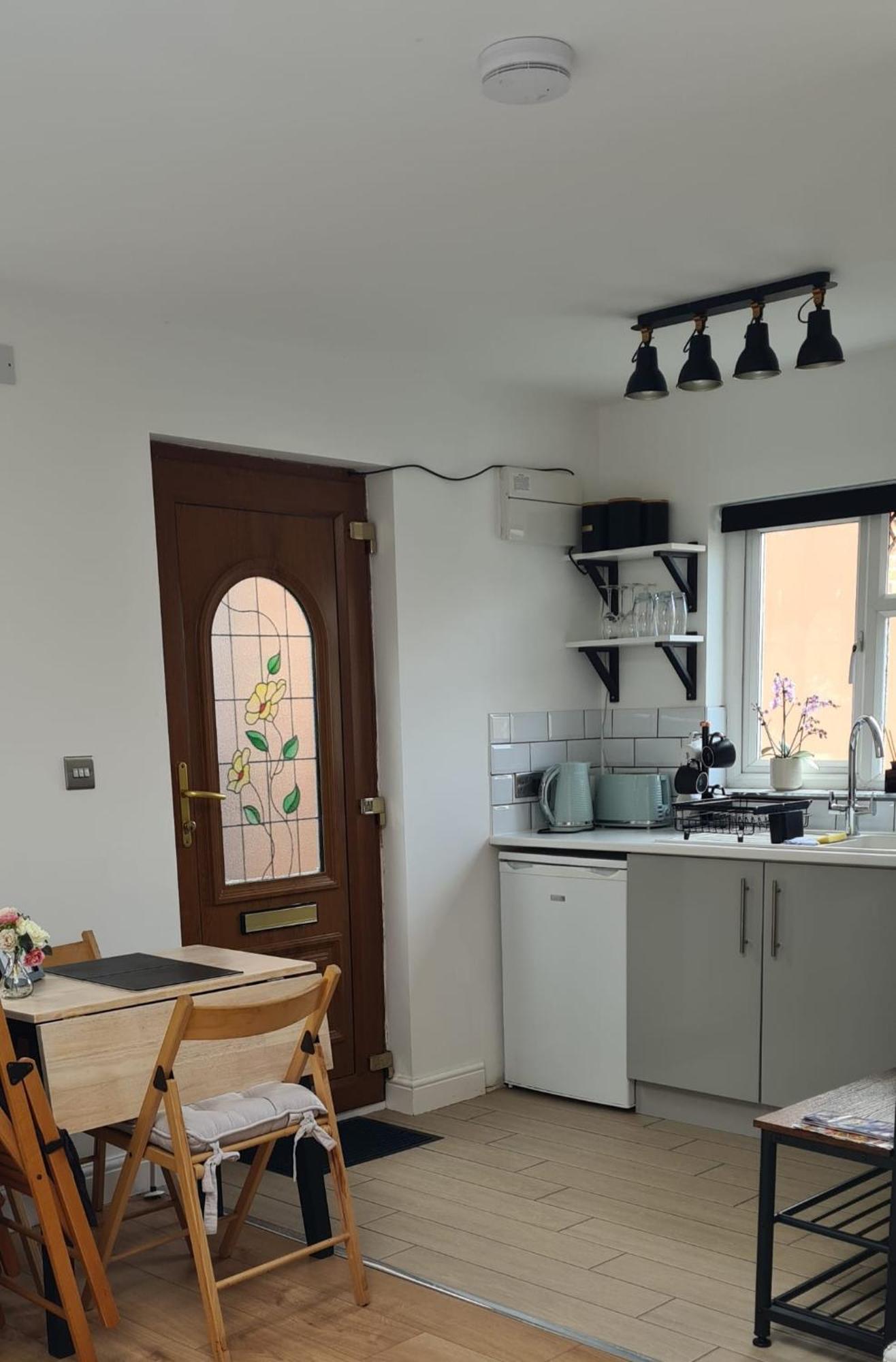 Canterbury Romantic Modern Home Goodnestone  エクステリア 写真